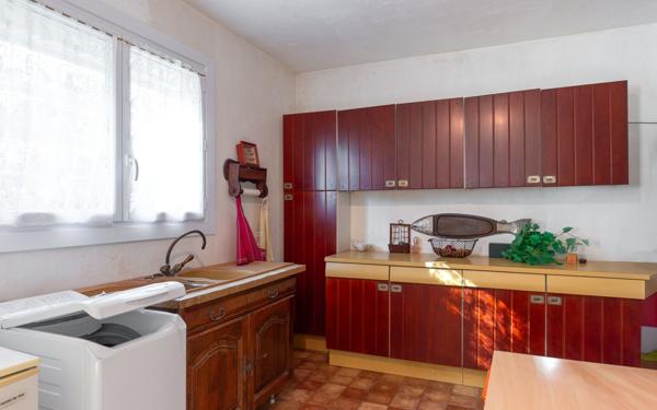 Maison à vendre    8 pièces • 152 m2 Saint-Jeannet