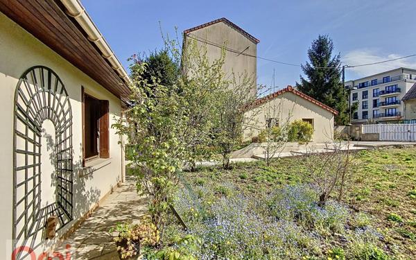 Terrain à vendre    Châtillon