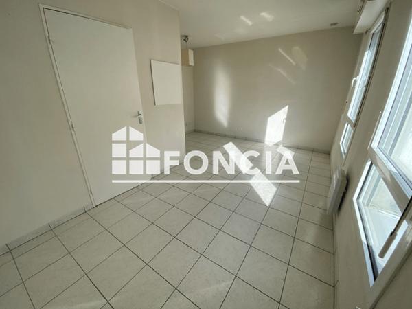 Location Studio 18.96 m² - 2 TER RUE DE CHATEAULIN Nantes 44000