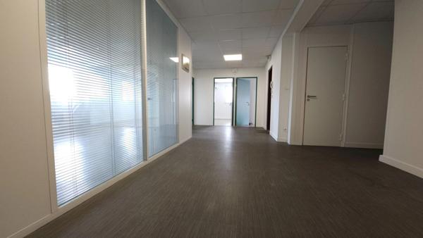 Dpt Essonne (91), Bureau à louer à CHAMPLAN