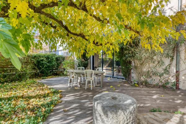 Maison familiale spacieuse 342 m2 avec  piscine — Rillieux-la-Pape