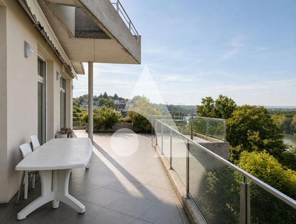 Maison 7 pièces 256 m2