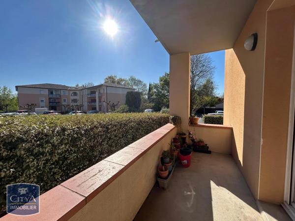 Appartement à louer 2 pièces 48.48m² L'Isle-Jourdain (32600)