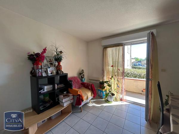 Appartement à louer 2 pièces 48.48m² L'Isle-Jourdain (32600)