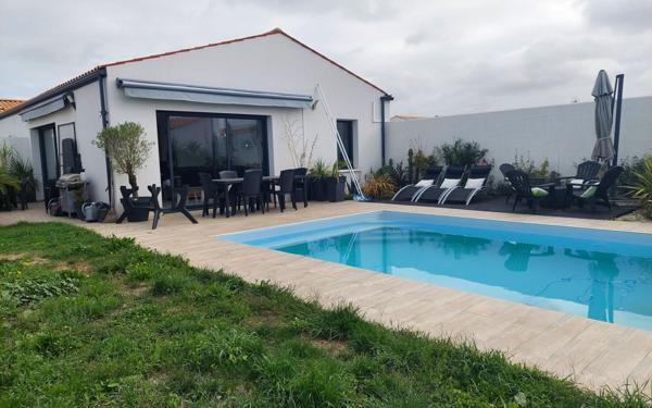 Maison à vendre    11 pièces •  Aigrefeuille-d'Aunis