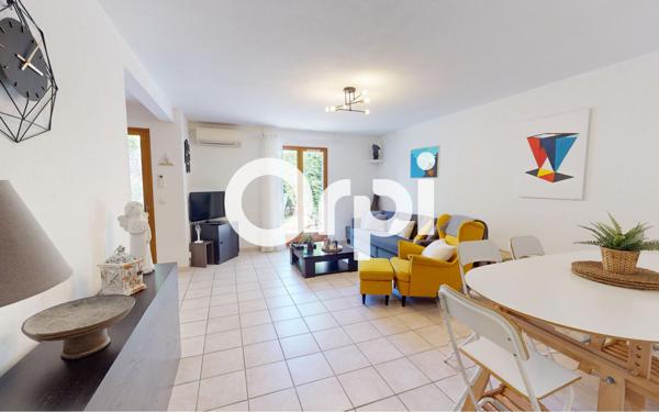 Appartement à vendre    5 pièces • 108 m2 Carqueiranne