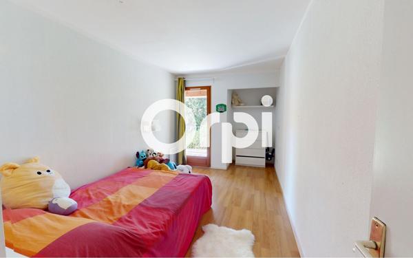 Appartement à vendre    5 pièces • 108 m2 Carqueiranne