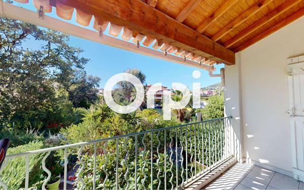 Appartement à vendre    5 pièces • 108 m2 Carqueiranne