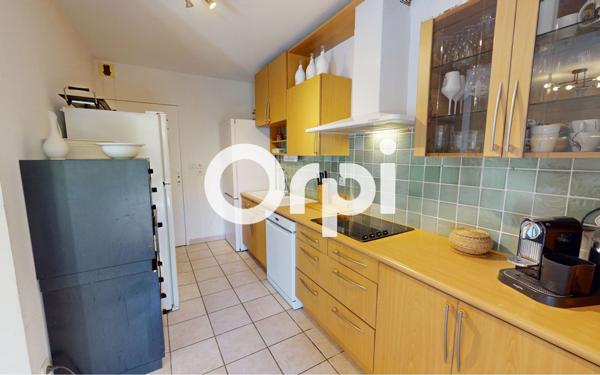 Appartement à vendre    5 pièces • 108 m2 Carqueiranne