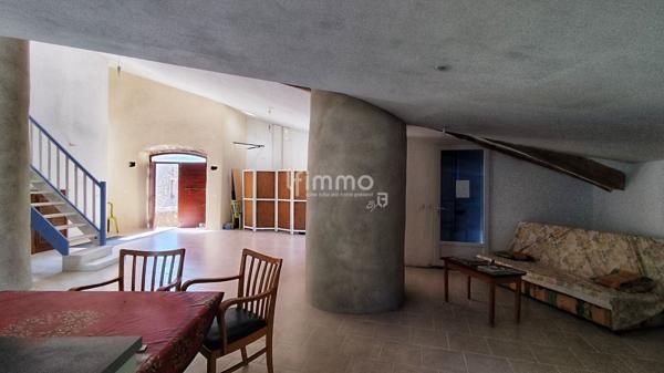 Loft de caractère 175 m² avec jardin et dépendances