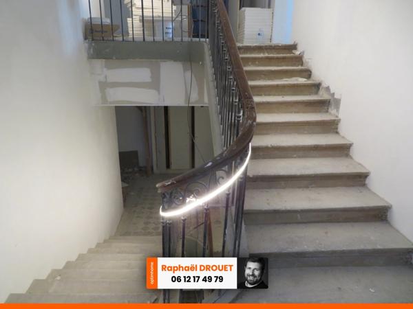 UNIQUE SUR VIENNE - T4 DUPLEX 110 M2 AVEC PARKING ET CAVE - RENOVE A NEUF AVEC LE CHARME DE L’ANCIEN