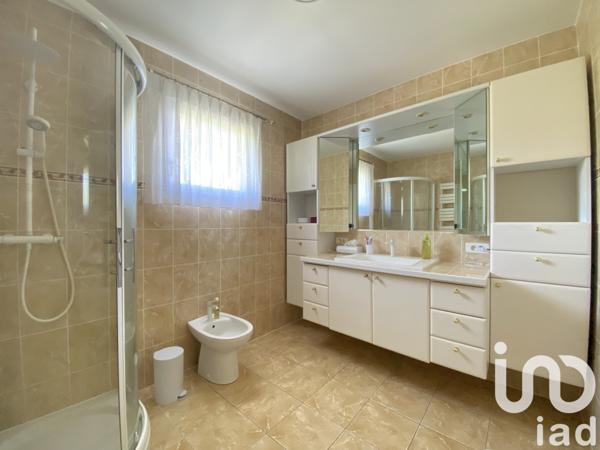 Maison à vendre 4 pièces 112 m² Eyguières