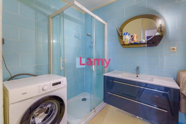 Annexe + appartement + parking