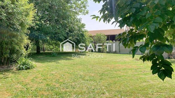 Maison de 140 m2 , terrain piscinable et arboré