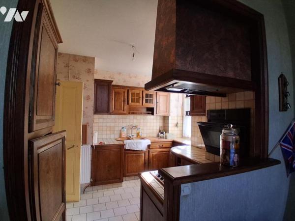 MAISON D'HABITATION A RENOVER 4 chambres terrain 1643 m²