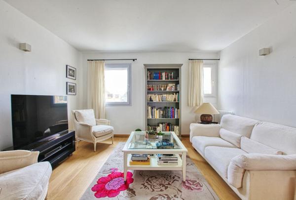 T5 3 CHAMBRES 98m² DOUBLE BALCON ET PARKING - MEULAN CENTRE