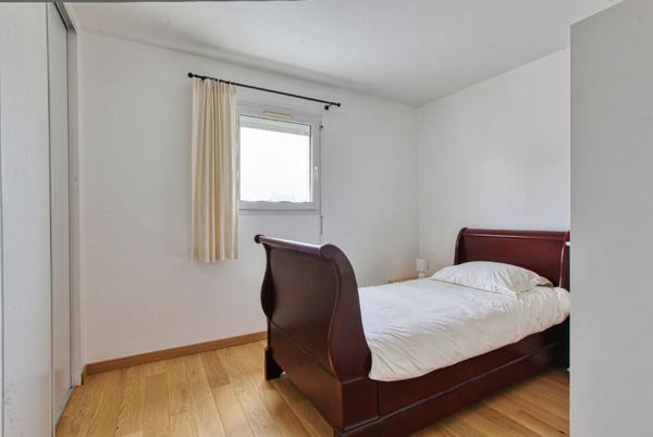 T5 3 CHAMBRES 98m² DOUBLE BALCON ET PARKING - MEULAN CENTRE