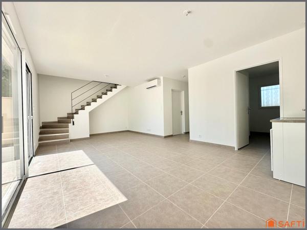 Maison 3 chambres et GARAGE à TAVEL