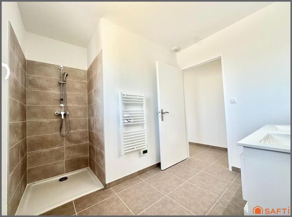 Maison 3 chambres et GARAGE à TAVEL