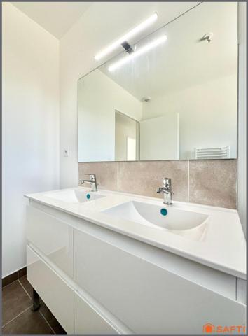 Maison 3 chambres et GARAGE à TAVEL