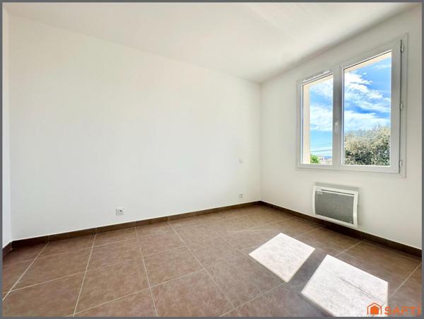 Maison 3 chambres et GARAGE à TAVEL