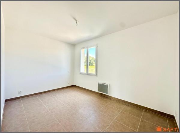 Maison 3 chambres et GARAGE à TAVEL