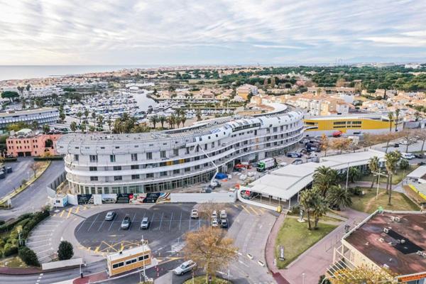 Le haut de gamme s'invite dans ce Duplex de plus de 49 m² au sein du village naturiste du Cap d'Agde