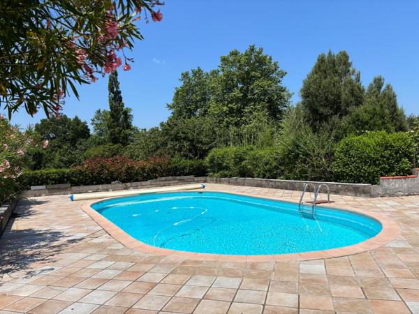 Villa coup de coeur sous sol complet 4 chambres  et piscine