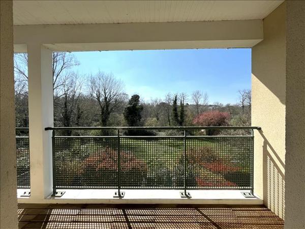 Appartement à vendre |  Salles |  1 pièce | 31 m²