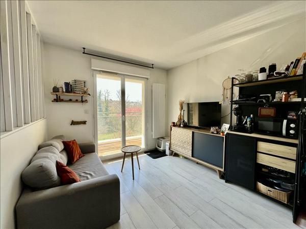 Appartement à vendre |  Salles |  1 pièce | 31 m²