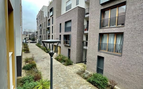 Appartement à louer    1 pièce •  Aubervilliers