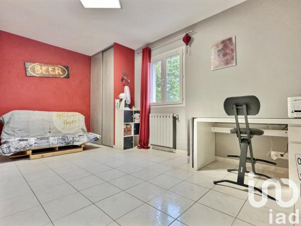 Maison à vendre 5 pièces 146 m² Saint-Zacharie