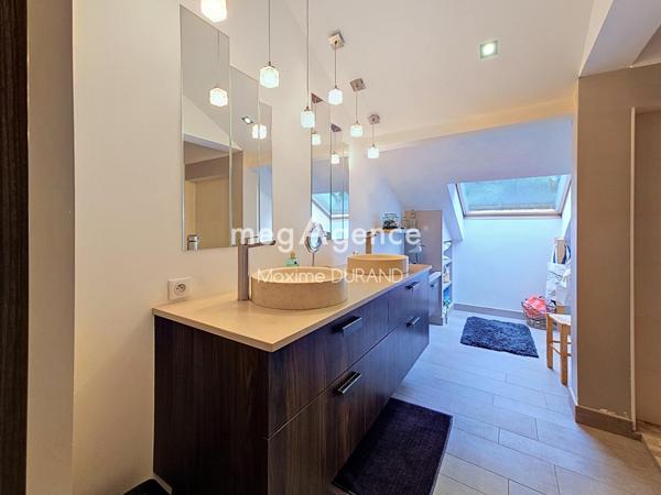 Maison à CHOLET, 49300 - 7 pièces 138m²