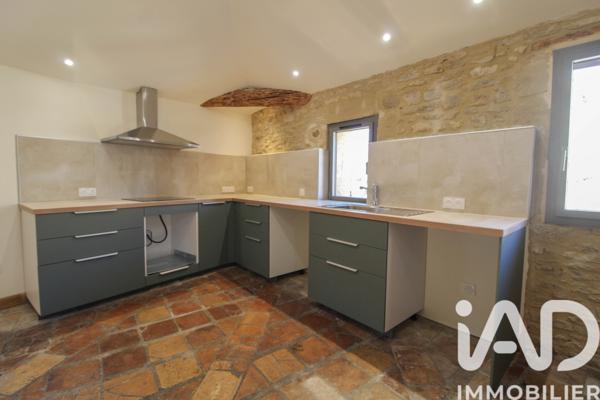 Location appartement 3 pièces 70 m² Montaren-et-Saint-Médiers