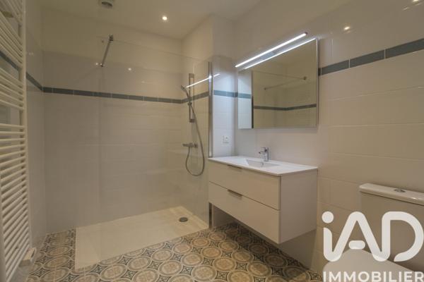 Location appartement 3 pièces 70 m² Montaren-et-Saint-Médiers