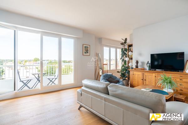 Appartement 4 pièce(s) hyper centre 555 000 € **  - Référence  4773