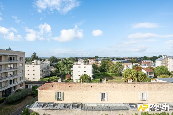 Appartement 4 pièce(s) hyper centre 555 000 € **  - Référence  4773