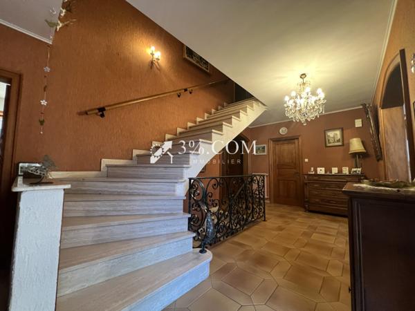 Maison 7 pièce(s) 4 chambre(s) 200 m²