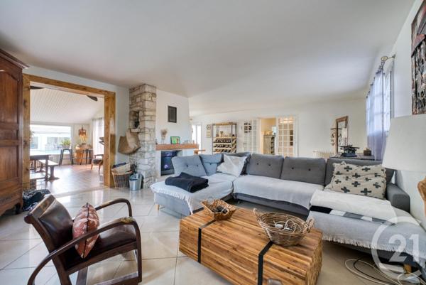 Maison à vendre  12 pièces - 338 m2 CLAVETTE - 17