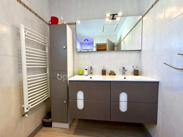Villa 5 pièces avec piscine – Quartier très recherché de Port Camargue