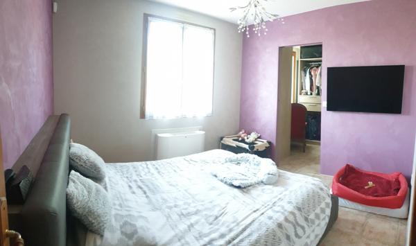 A 40 minutes de Lyon 8, belle villa de 450m² avec piscine intérieure sur 3 224 m² de terrain clos Lyon (69008)