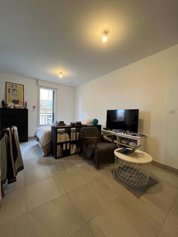 Marseille (13005) A VENDRE - Appartement type1 récent avec terrasse - Marseille 13005