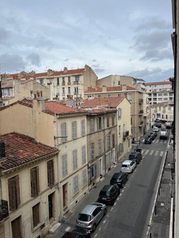 Marseille (13005) A VENDRE - Appartement type1 récent avec terrasse - Marseille 13005