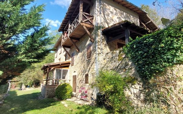 Maison à vendre    8 pièces •  Bruniquel