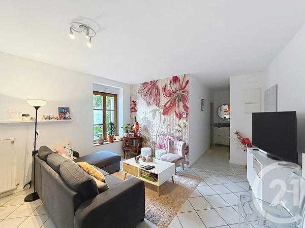Appartement F4 à vendre  4 pièces - 87,90 m 2   REMIREMONT  - 88