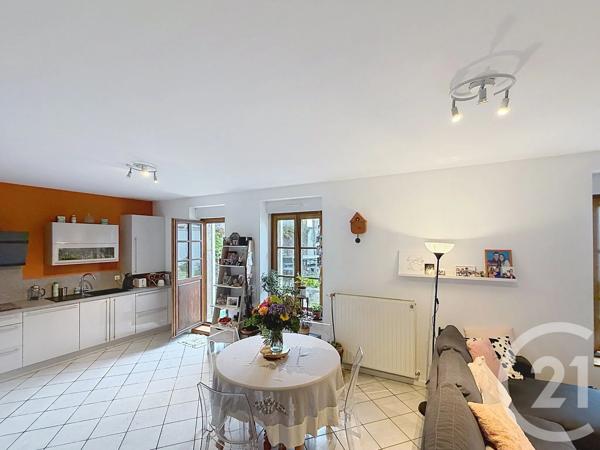 Appartement F4 à vendre  4 pièces - 87,90 m 2   REMIREMONT  - 88