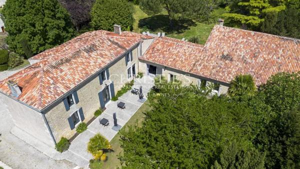 Elégante Maison de Maître de 12 pièces, 7 suites, cachet historique et prestations de luxe