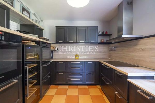 Elégante Maison de Maître de 12 pièces, 7 suites, cachet historique et prestations de luxe