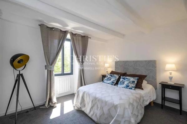 Elégante Maison de Maître de 12 pièces, 7 suites, cachet historique et prestations de luxe