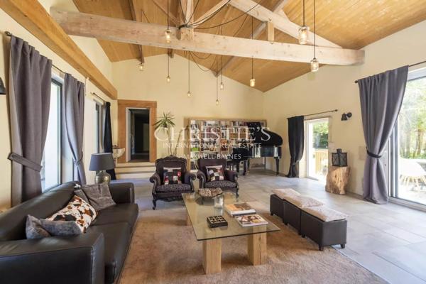 Elégante Maison de Maître de 12 pièces, 7 suites, cachet historique et prestations de luxe